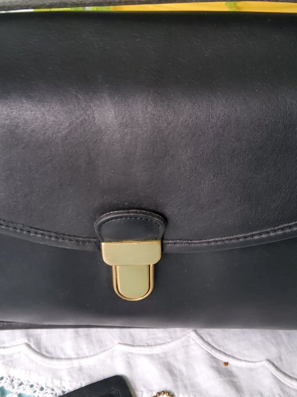 Vintage Coach Gilford Crossbody in Black + Hangtag - Picture 3 of 11